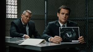 เจาะลึก Mindhunter มหากาพย์การล่าฆาตกรผ่านจิตวิทยา ปรากฏการณ์ซีรีส์ระดับโลกที่ปลุกกระแสอาชญวิทยาให้แรงข้ามปี